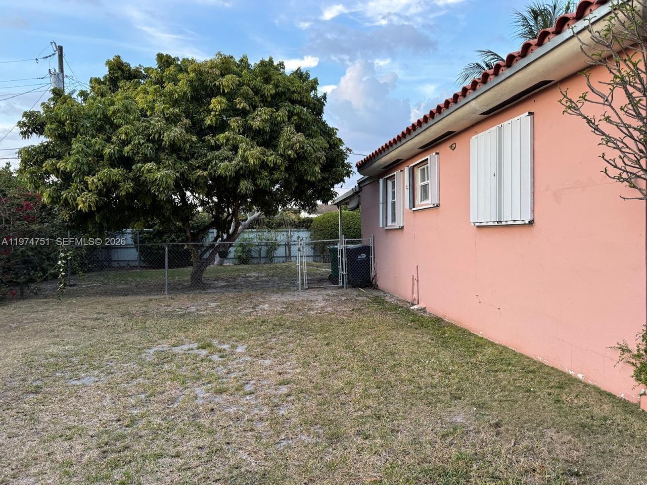 9951 SW 39th Ter, Miami, FL 33165 Photo