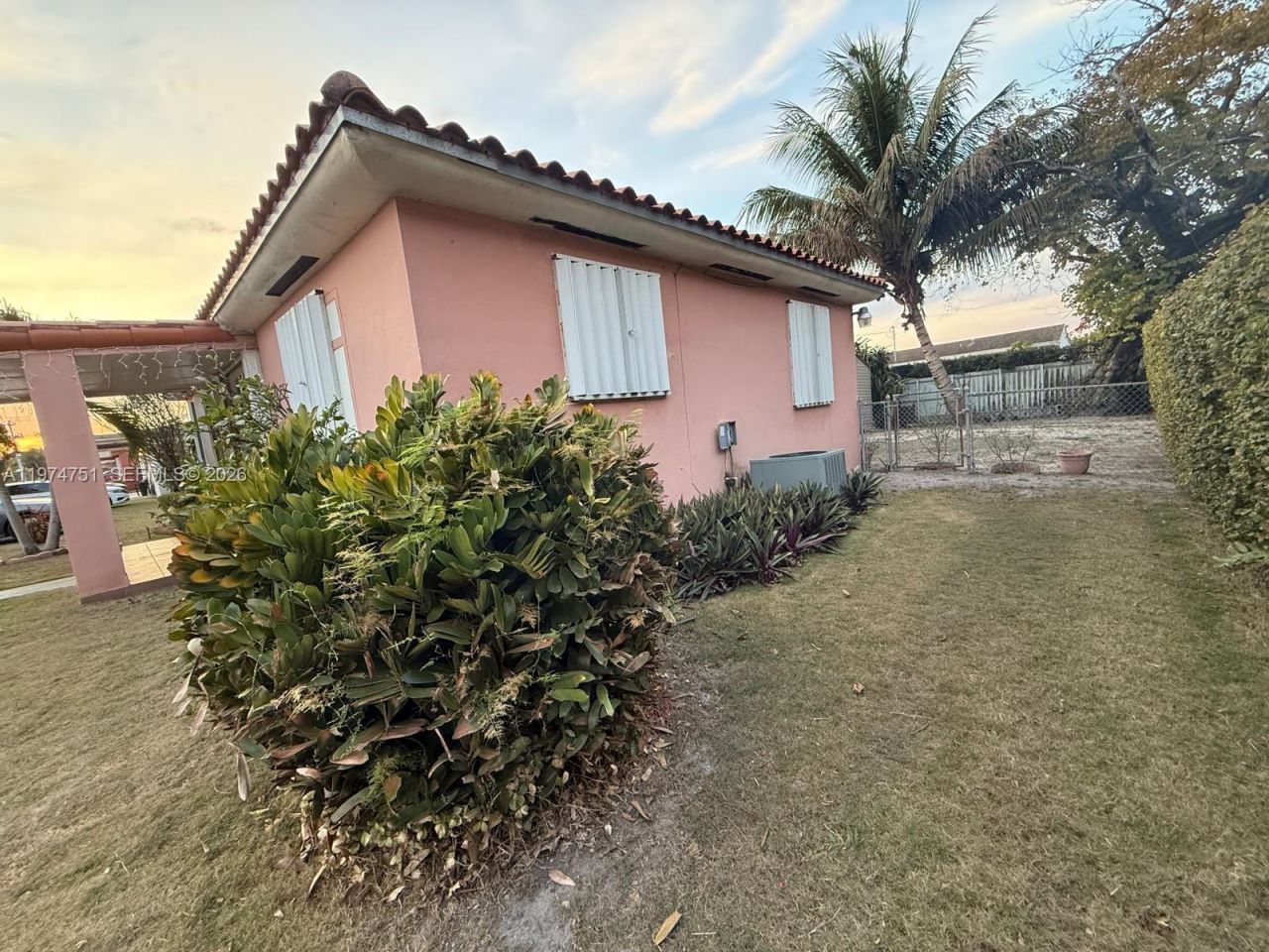 9951 SW 39th Ter, Miami, FL 33165 Photo