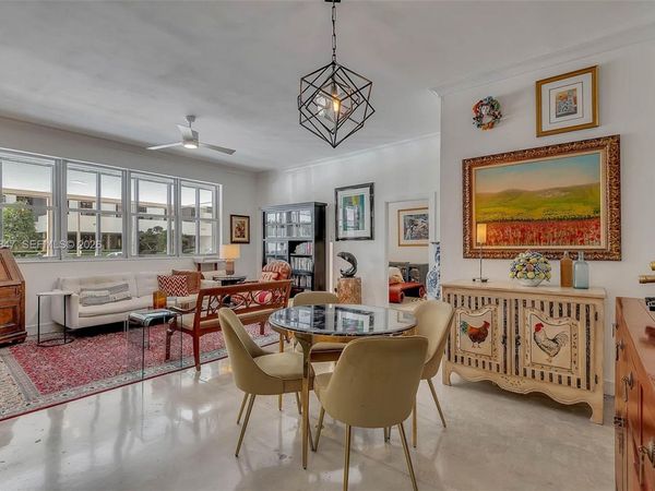 625 Biltmore Way , Unit 102, Coral Gables, FL 33134