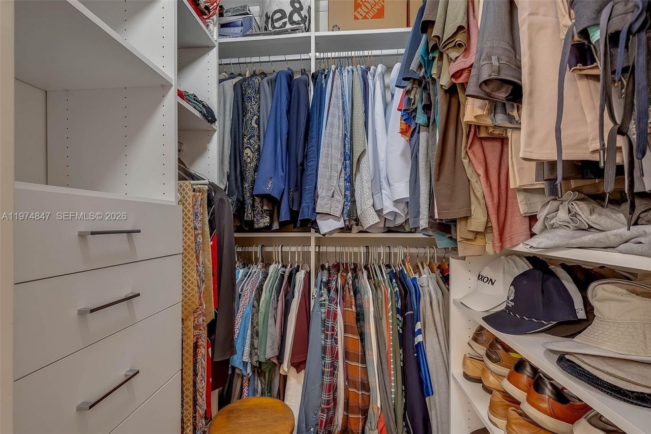 625 Biltmore Way, Unit 102, Coral Gables, FL 33134 Photo