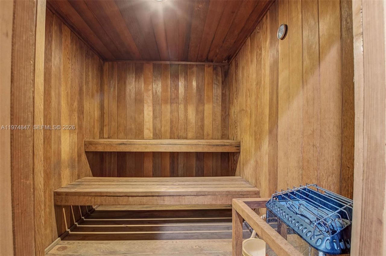 625 Biltmore Way, Unit 102, Coral Gables, FL 33134 Photo