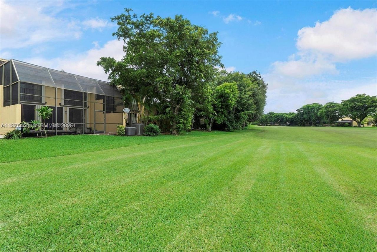 3905 Adra Ave , Unit J-46B, Doral, FL 33178 Photo