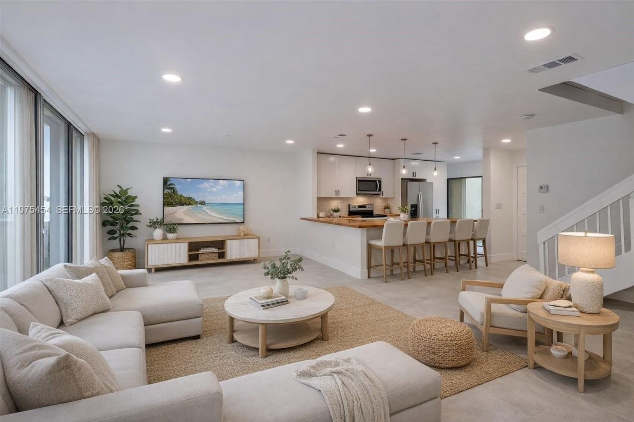 3905 Adra Ave , Unit J-46B, Doral, FL 33178 Photo