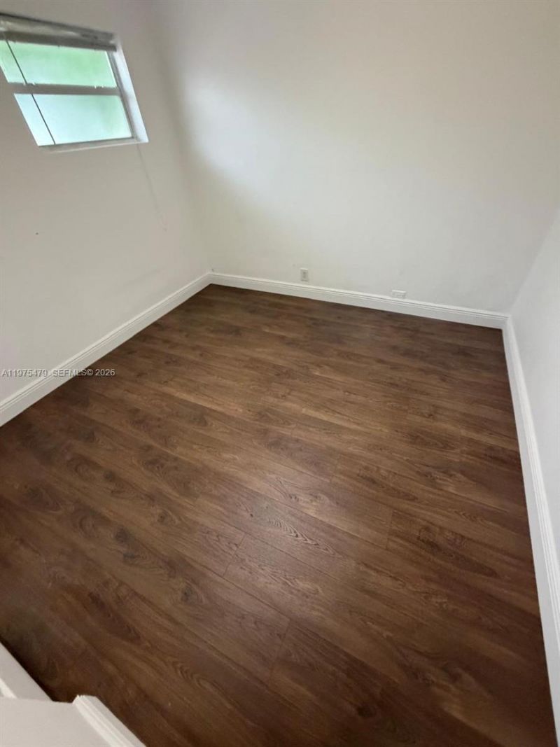 109 SW 1st Ave, Hallandale Beach, FL 33009 Photo