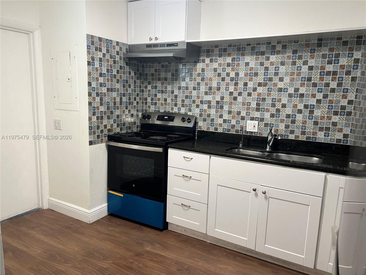 109 SW 1st Ave, Hallandale Beach, FL 33009 Photo