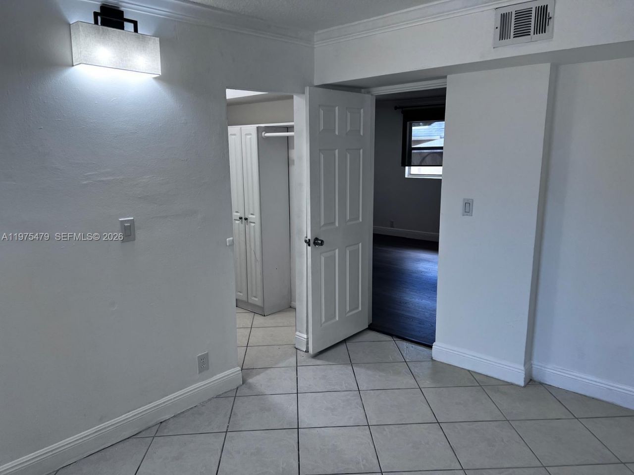 109 SW 1st Ave, Hallandale Beach, FL 33009 Photo