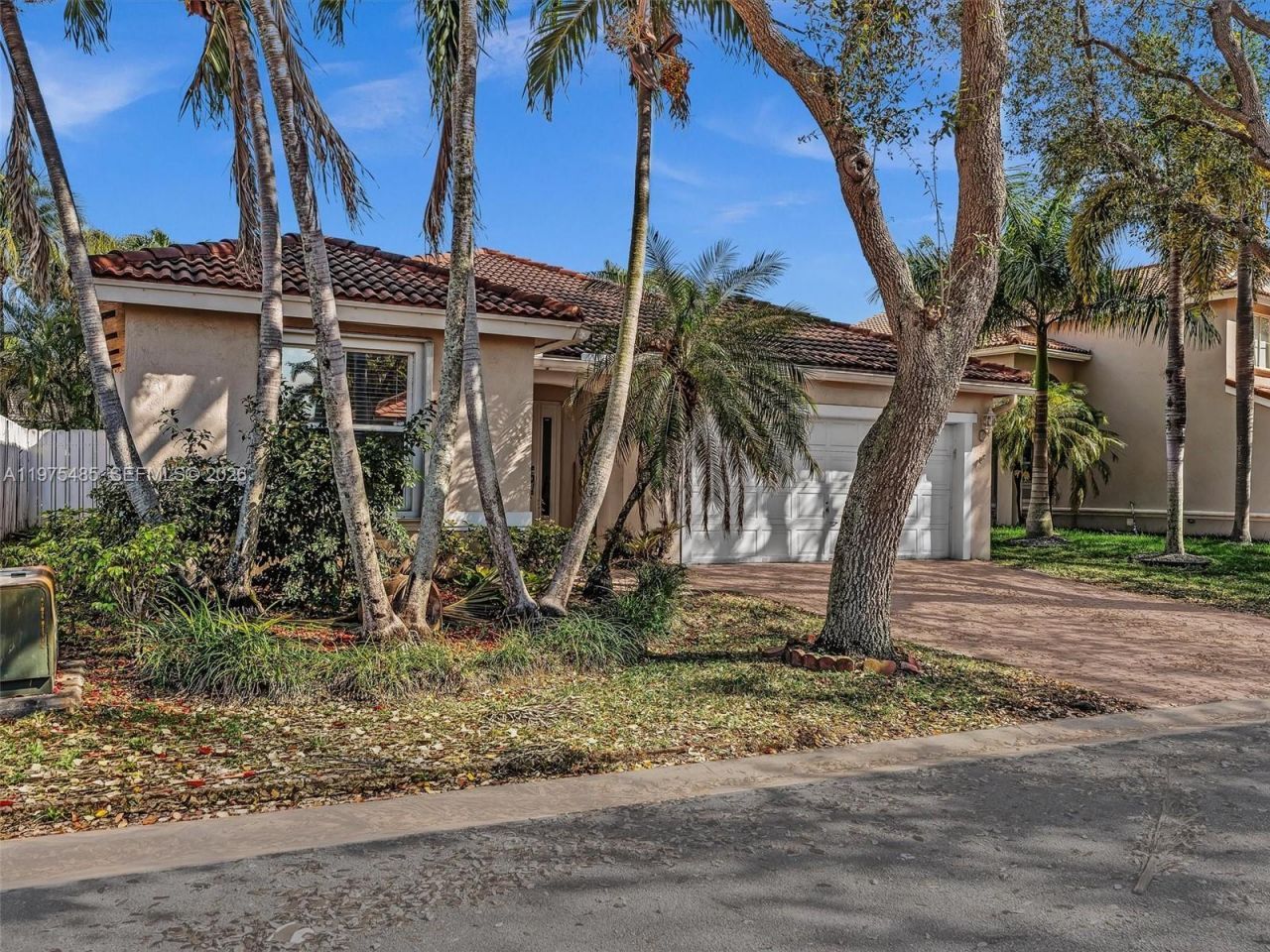 4962 SW 32nd Way , Hollywood, FL 33312 Photo