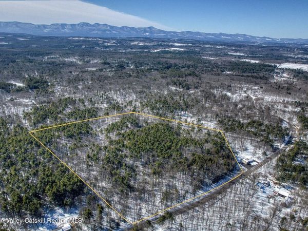 00 County Route 26 , New Baltimore, NY 12124