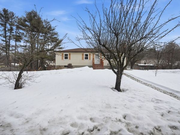 12 Laro Rd, Westfield, MA 01085