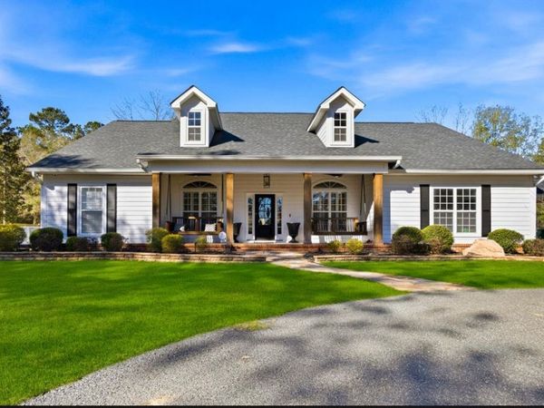 465 Dogwood Drive , Havana, FL 32333