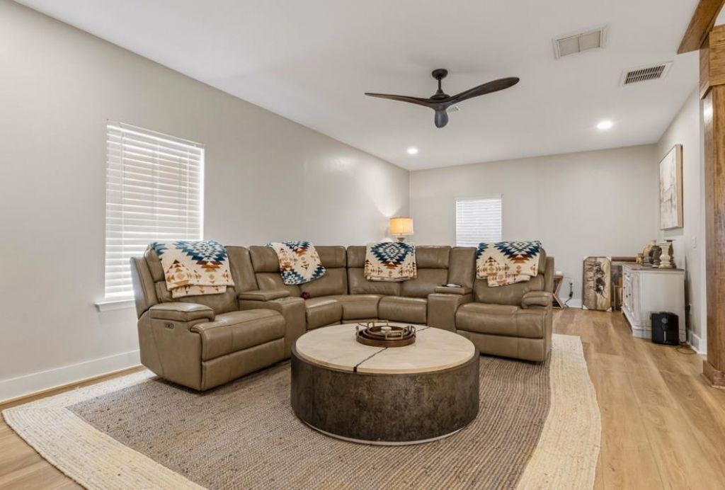 465 Dogwood Drive , Havana, FL 32333 Photo