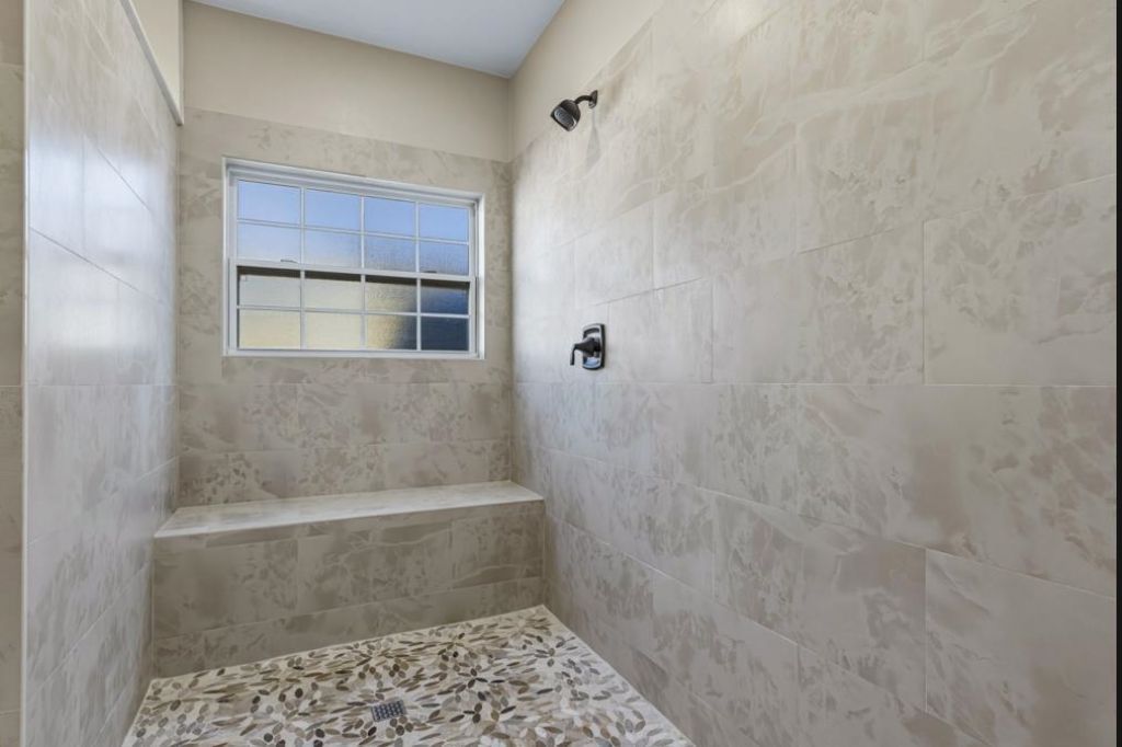 465 Dogwood Drive , Havana, FL 32333 Photo