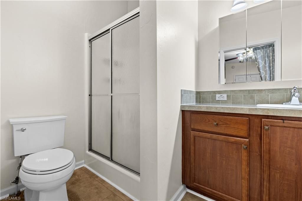 125 NE 11th Pl , Cape Coral, FL 33909 Photo