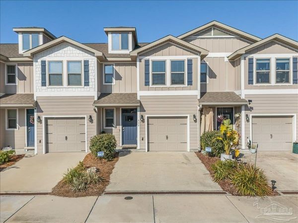 353 S E St, Pensacola, FL 32502