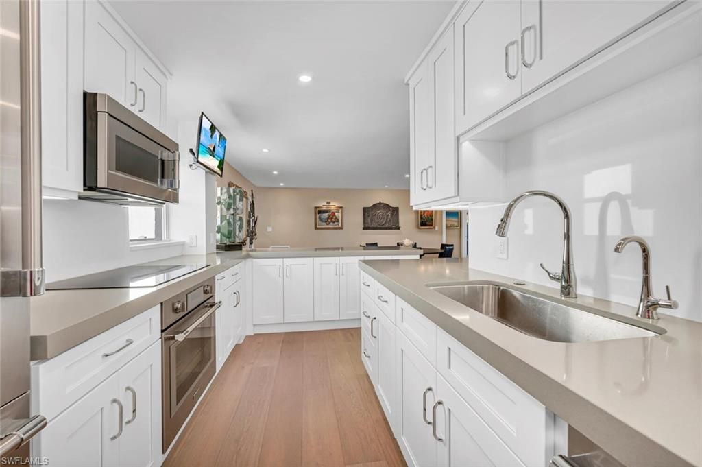 300 Park Shore Dr , Unit PHA6, Naples, FL 34103 Photo