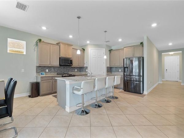 3289 Baravaldo CIR , CAPE CORAL, FL 33909