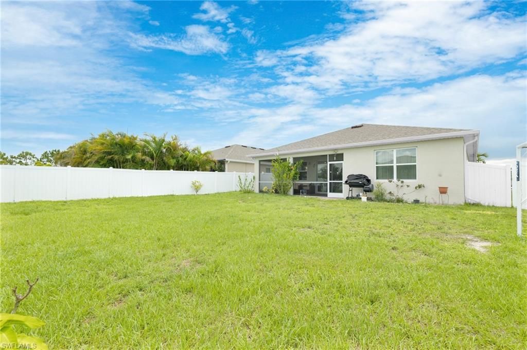 3289 Baravaldo Cir , Cape Coral, FL 33909 Photo