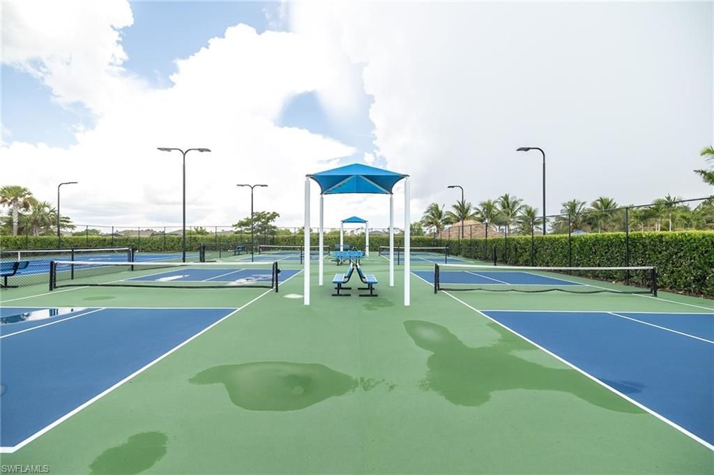 3289 Baravaldo Cir, Cape Coral, FL 33909 Photo