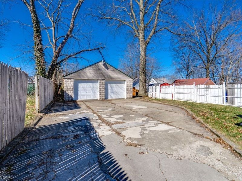 934 Packard Drive, Akron, OH 44320 Photo 26