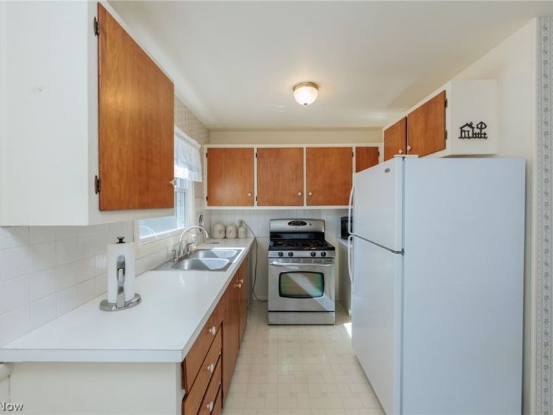 1144 Sutherland Avenue, Akron, OH 44314 Photo 15