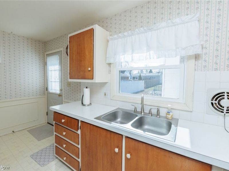 1144 Sutherland Avenue, Akron, OH 44314 Photo 17