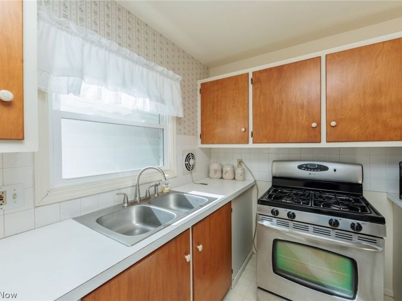 1144 Sutherland Avenue, Akron, OH 44314 Photo 18