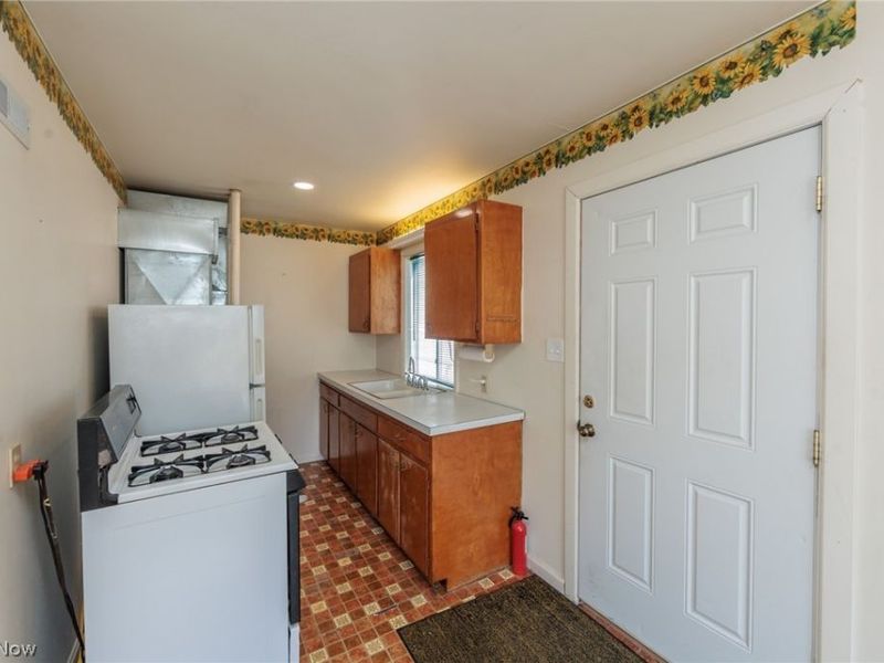 1144 Sutherland Avenue, Akron, OH 44314 Photo 39