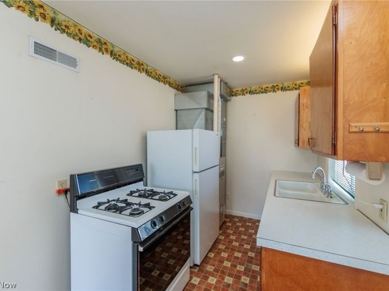 1144 Sutherland Avenue, Akron, OH 44314 Photo 40