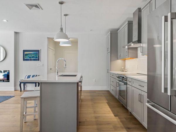 267 US Route 1 , Unit 301, Falmouth, ME 04105