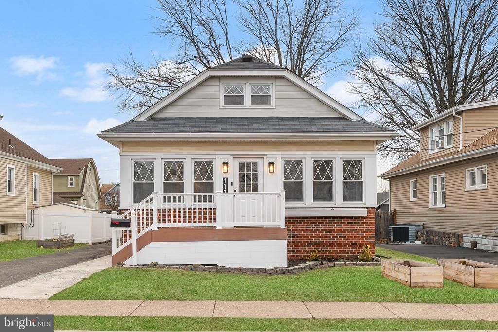 111 E Oakland Avenue, Haddon Township, NJ 08107 Main Photo