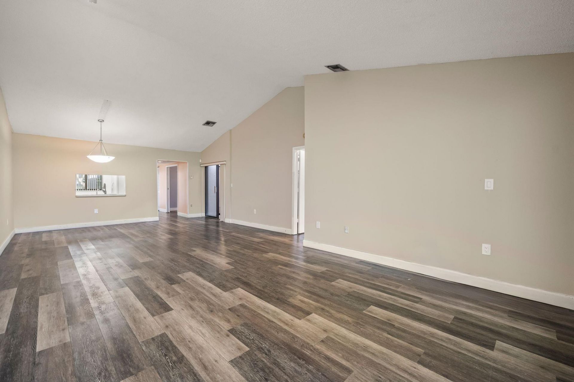 370 Fairway Circle, Unit 13, Weston, FL 33326 Photo