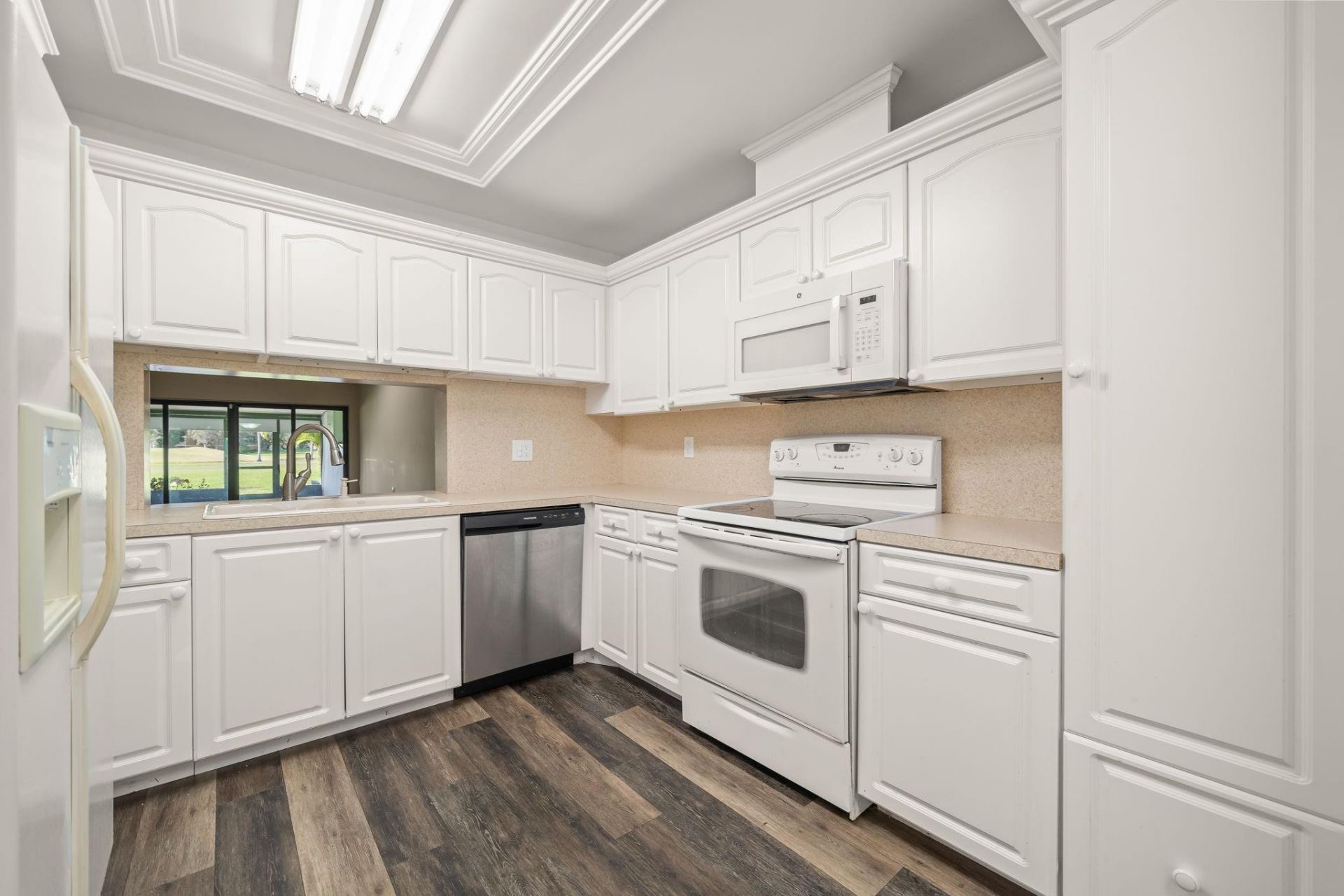 370 Fairway Circle, Unit 13, Weston, FL 33326 Photo