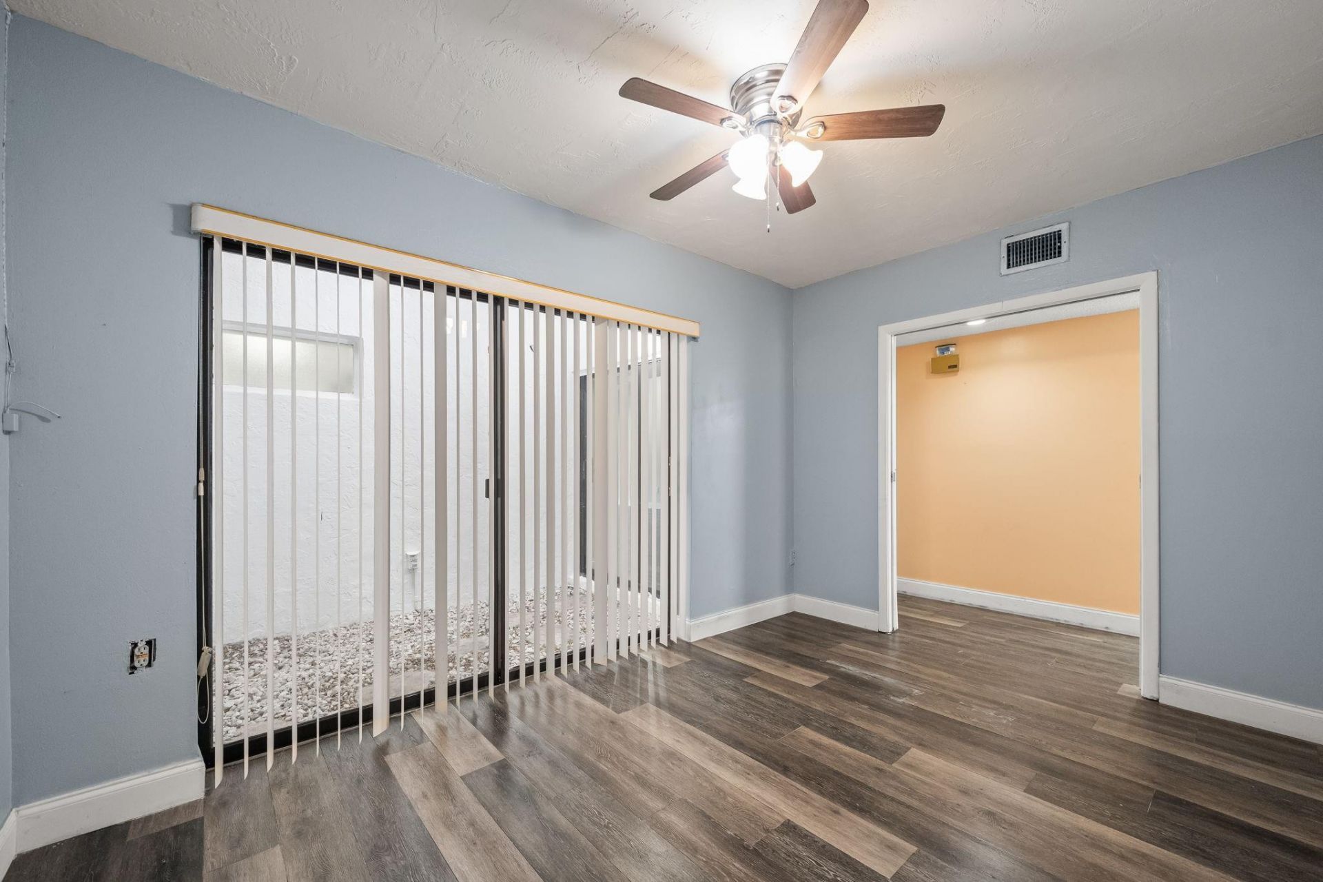 370 Fairway Circle, Unit 13, Weston, FL 33326 Photo