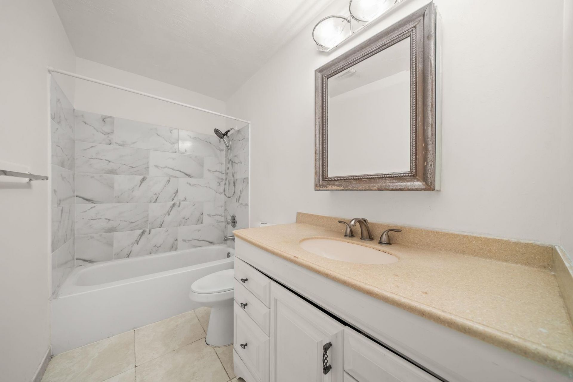 370 Fairway Circle, Unit 13, Weston, FL 33326 Photo