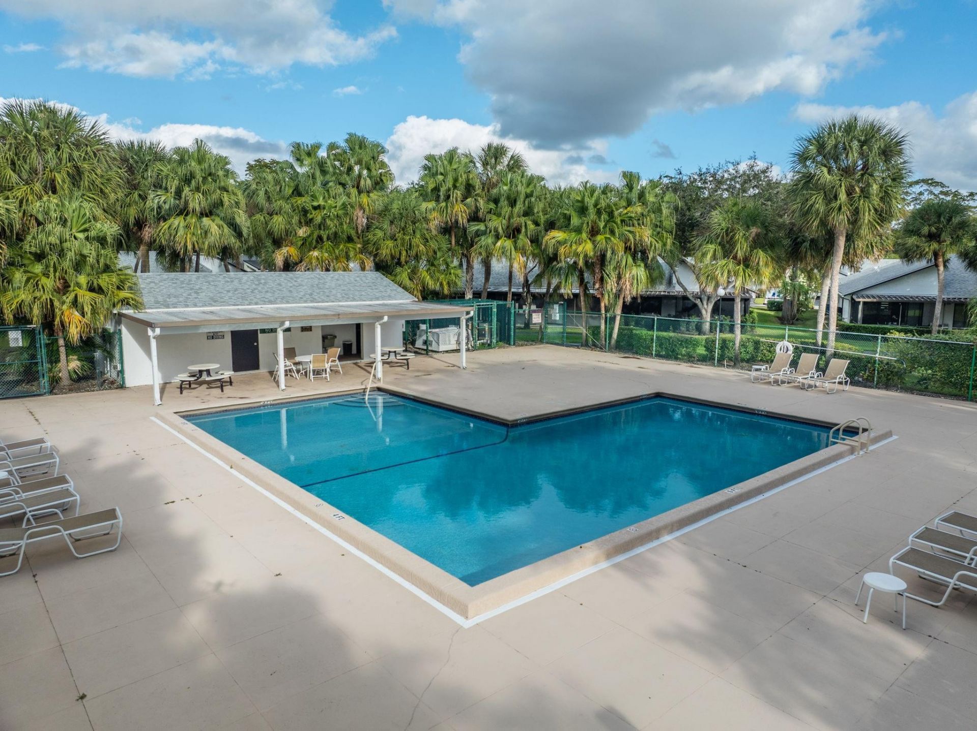 370 Fairway Circle, Unit 13, Weston, FL 33326 Photo