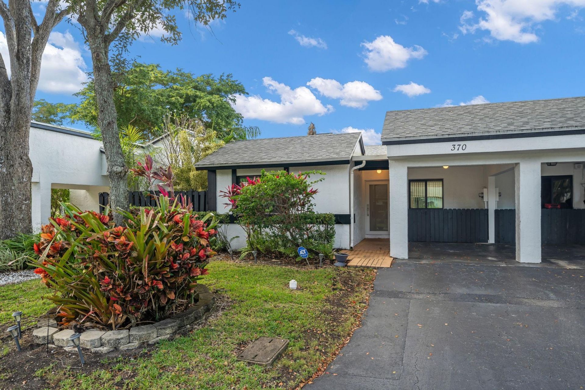 370 Fairway Circle, Unit 13, Weston, FL 33326 Photo