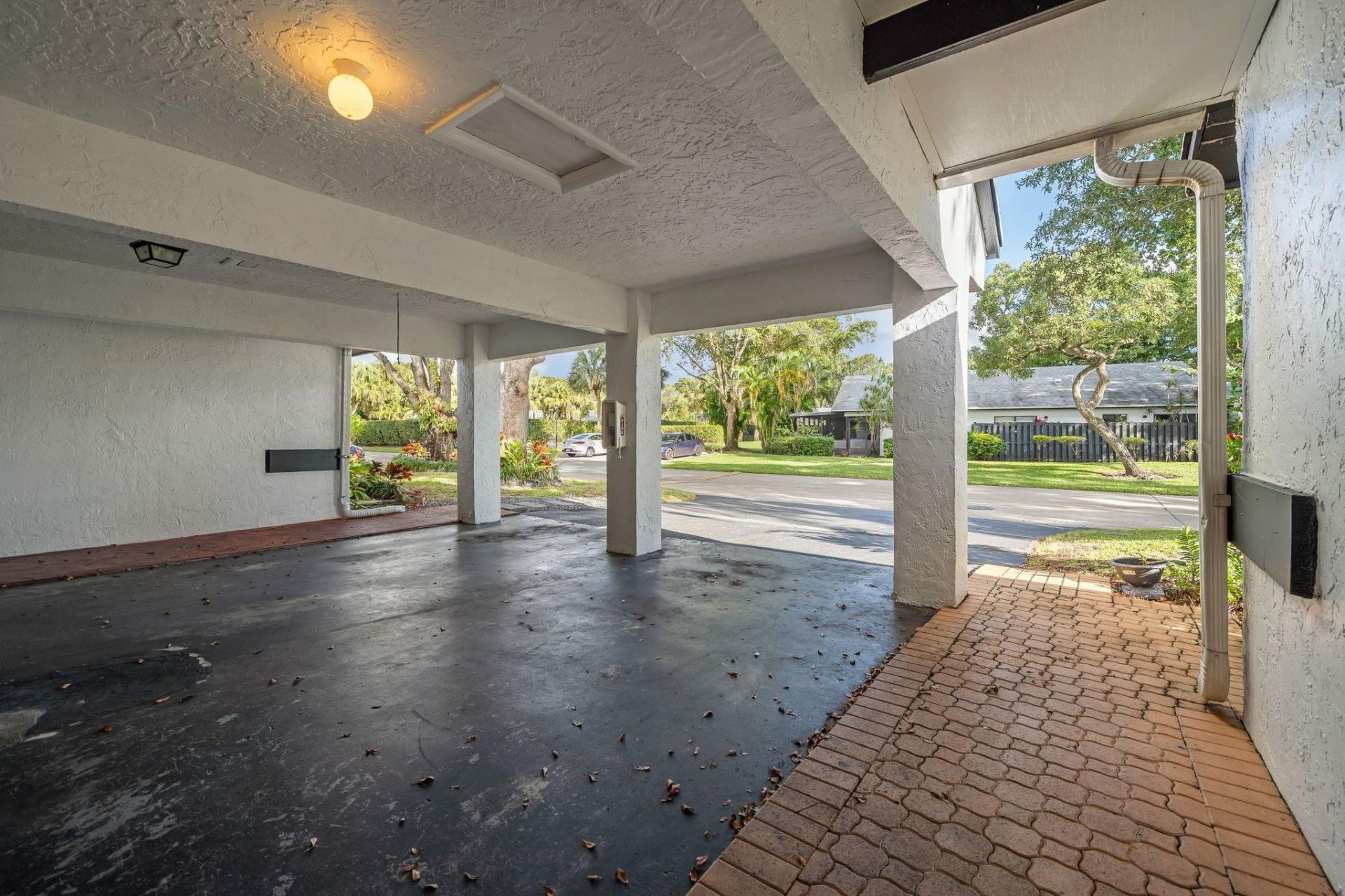 370 Fairway Circle, Unit 13, Weston, FL 33326 Photo