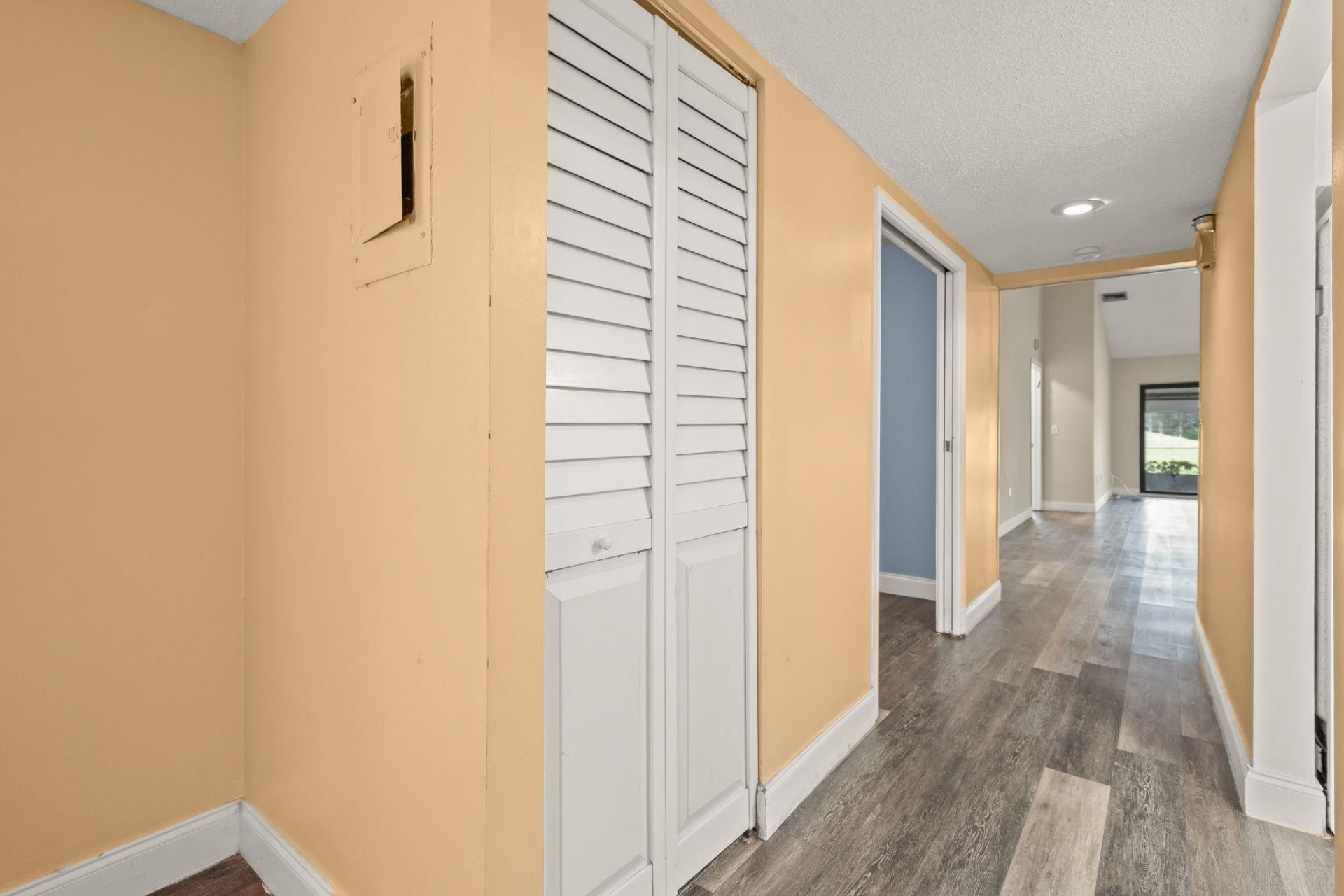 370 Fairway Circle, Unit 13, Weston, FL 33326 Photo