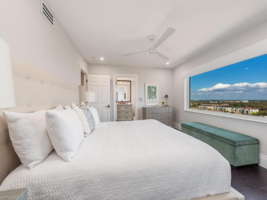7425 Pelican Bay Blvd, Unit 1706, Naples, FL 34108 Photo