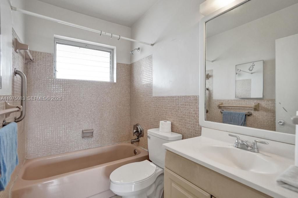 4731 NW 10th Ct , Unit 314, Plantation, FL 33313 Photo