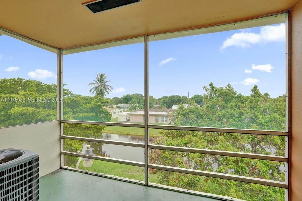 4731 NW 10th Ct , Unit 314, Plantation, FL 33313 Photo