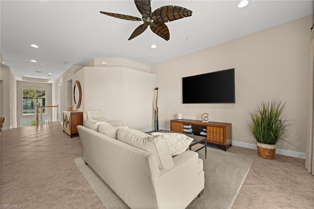 8069 Players Cove Dr, Unit 202, Naples, FL 34113 Photo