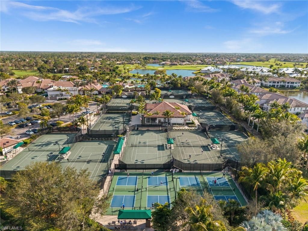 8069 Players Cove Dr, Unit 202, Naples, FL 34113 Photo