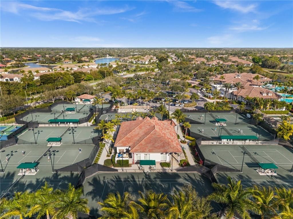 8069 Players Cove Dr, Unit 202, Naples, FL 34113 Photo