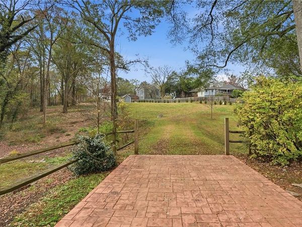 448 E Lake Drive , Decatur, GA 30030