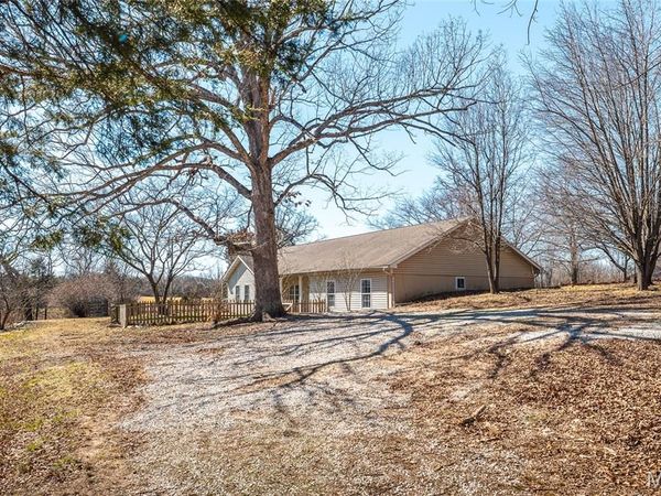 30 Highway E , Steelville, MO 65565