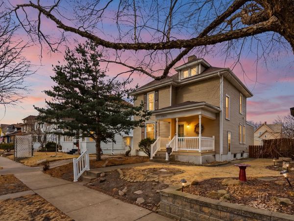 2011 15TH Street A , Moline, IL 61265