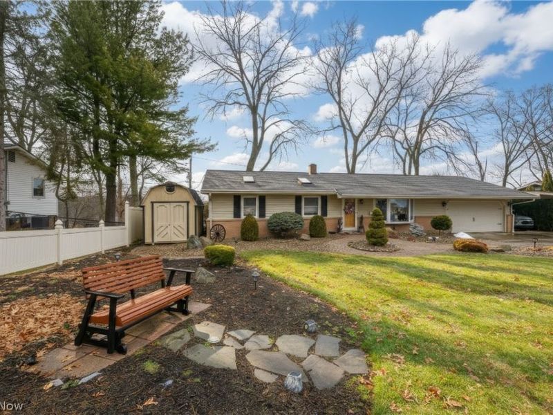 3128 Sheila Street NW, Massillon, OH 44646 Photo 1