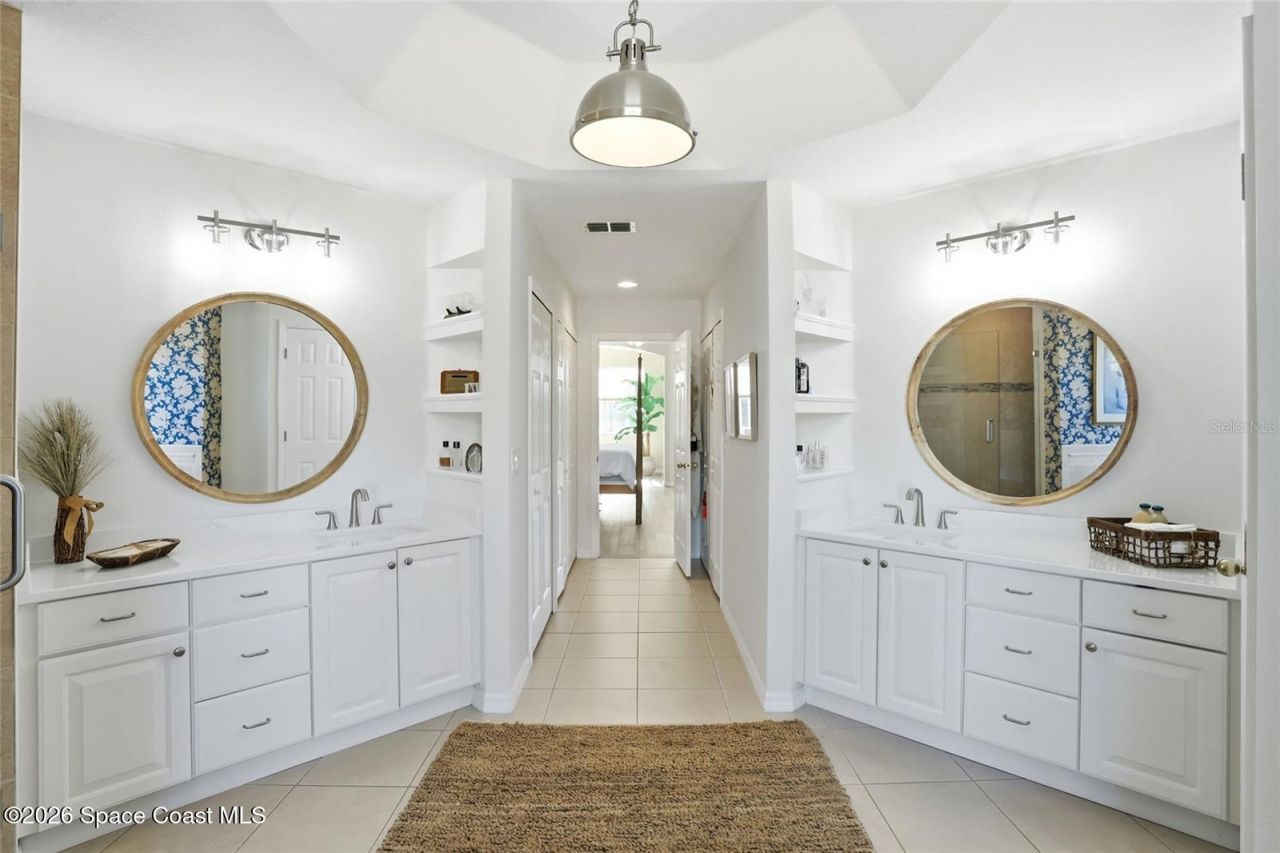 483 N Pine Meadow Drive , Debary, FL 32713 Photo