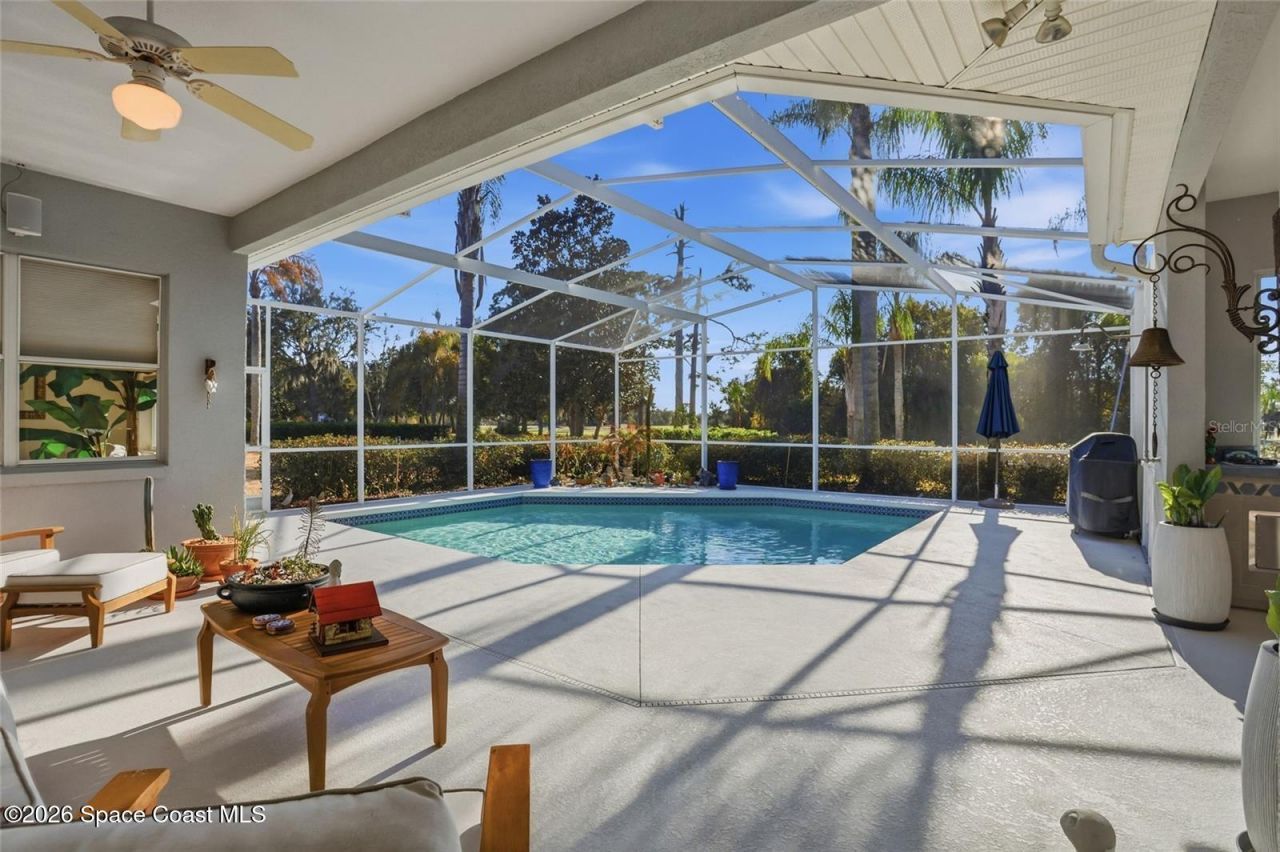 483 N Pine Meadow Drive , Debary, FL 32713 Photo